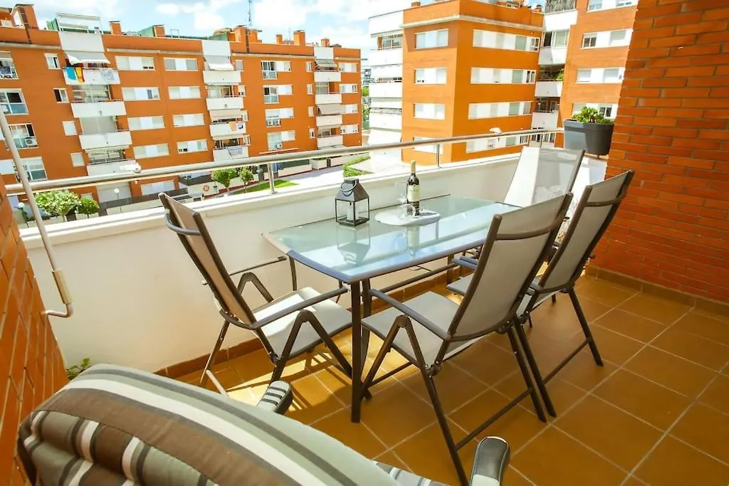Al46 - Apartamento Moderno Playa Fenals リョレート・デ・マル